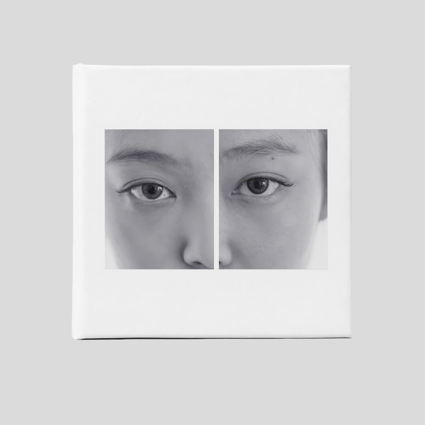 J2NNI5 Mini book Magnet