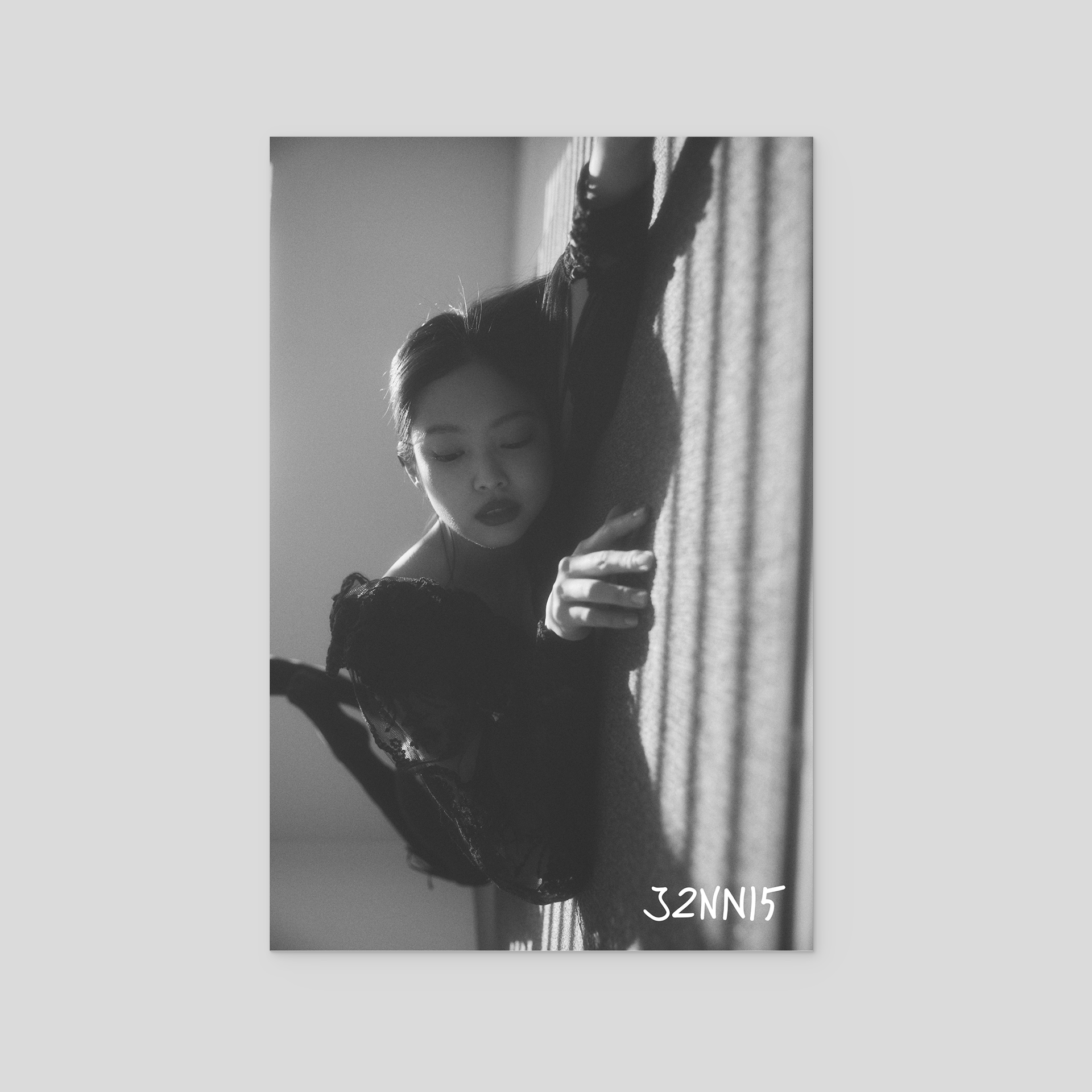 J2NNI5 PostCard 1 – Jennie